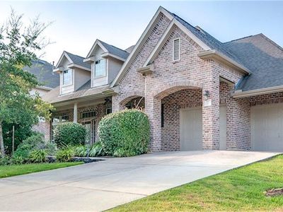 27 N French Oaks Cir, The Woodlands, TX, 77382