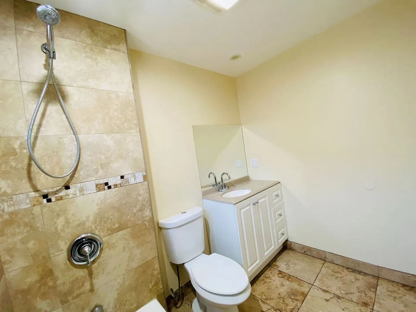 3 bed, 2.0 bath, $2,395 — Photo 2