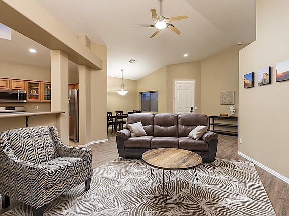 3rd image of 3239 E Maldonado Dr