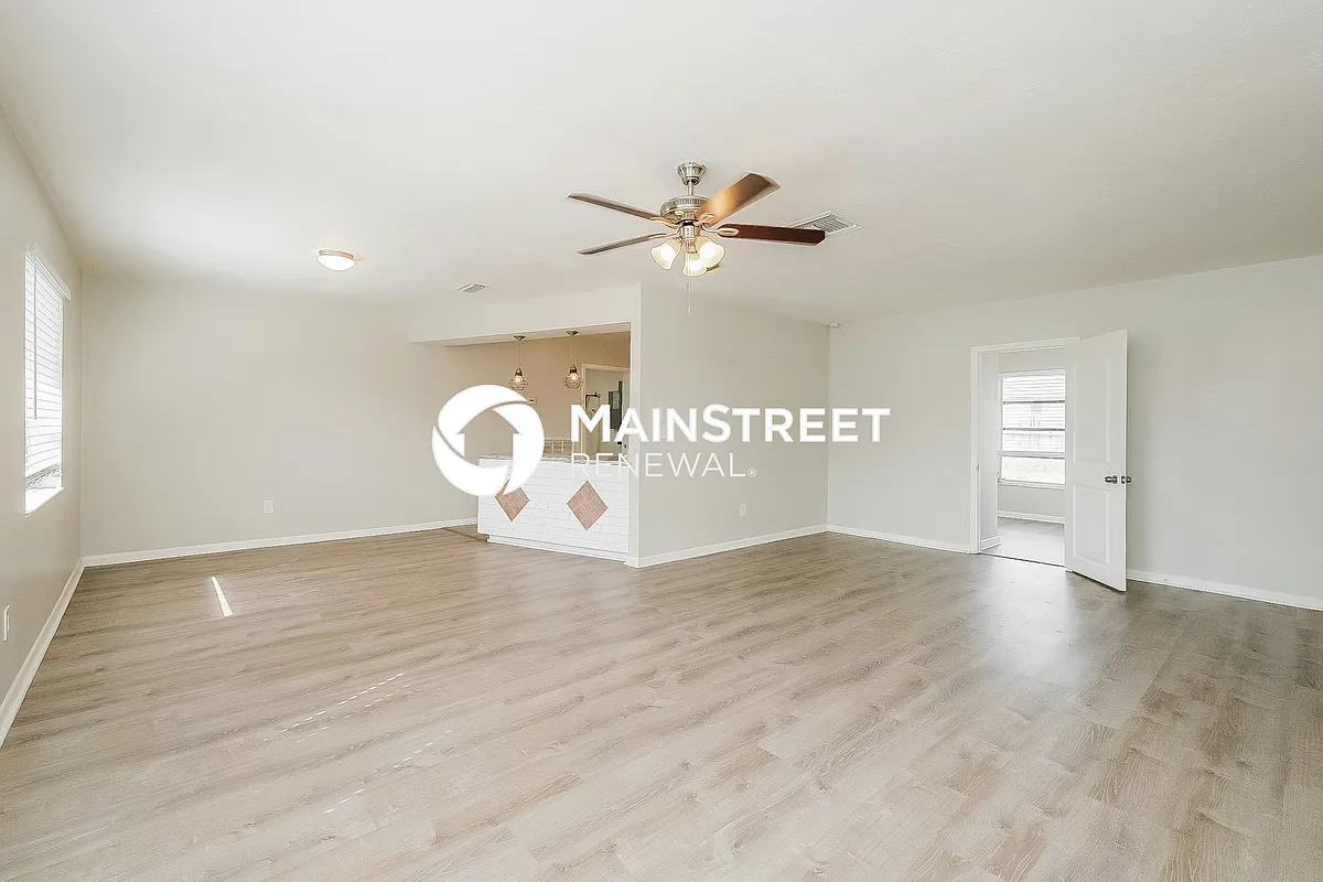 Living Room - 7117 Cambridge St