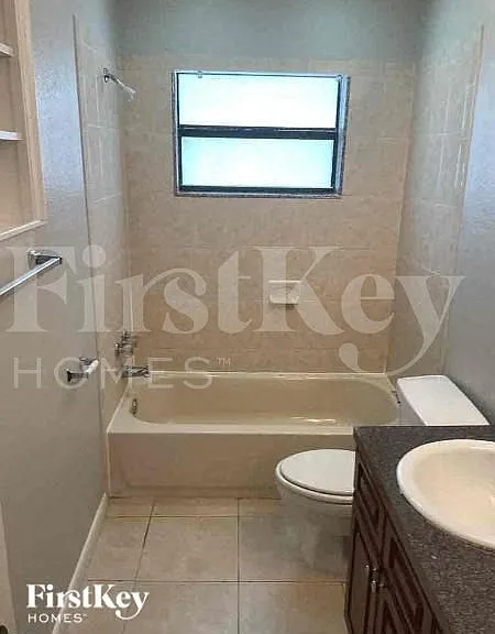 8313 Oleander Ln — Photo 10