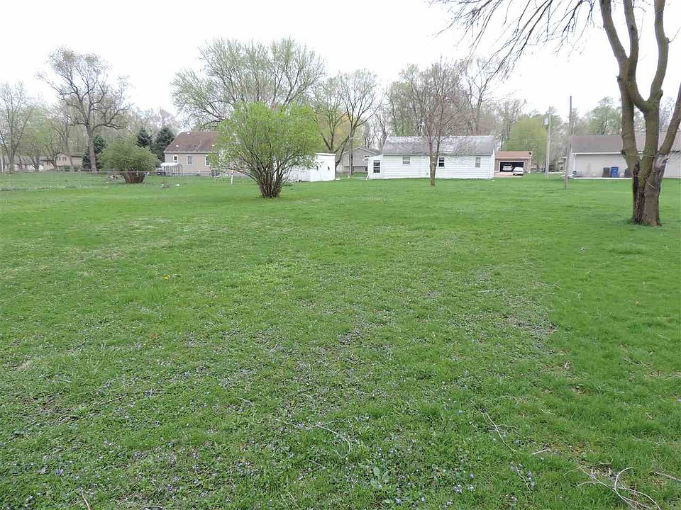 2nd image of 1814 Robin Rd
