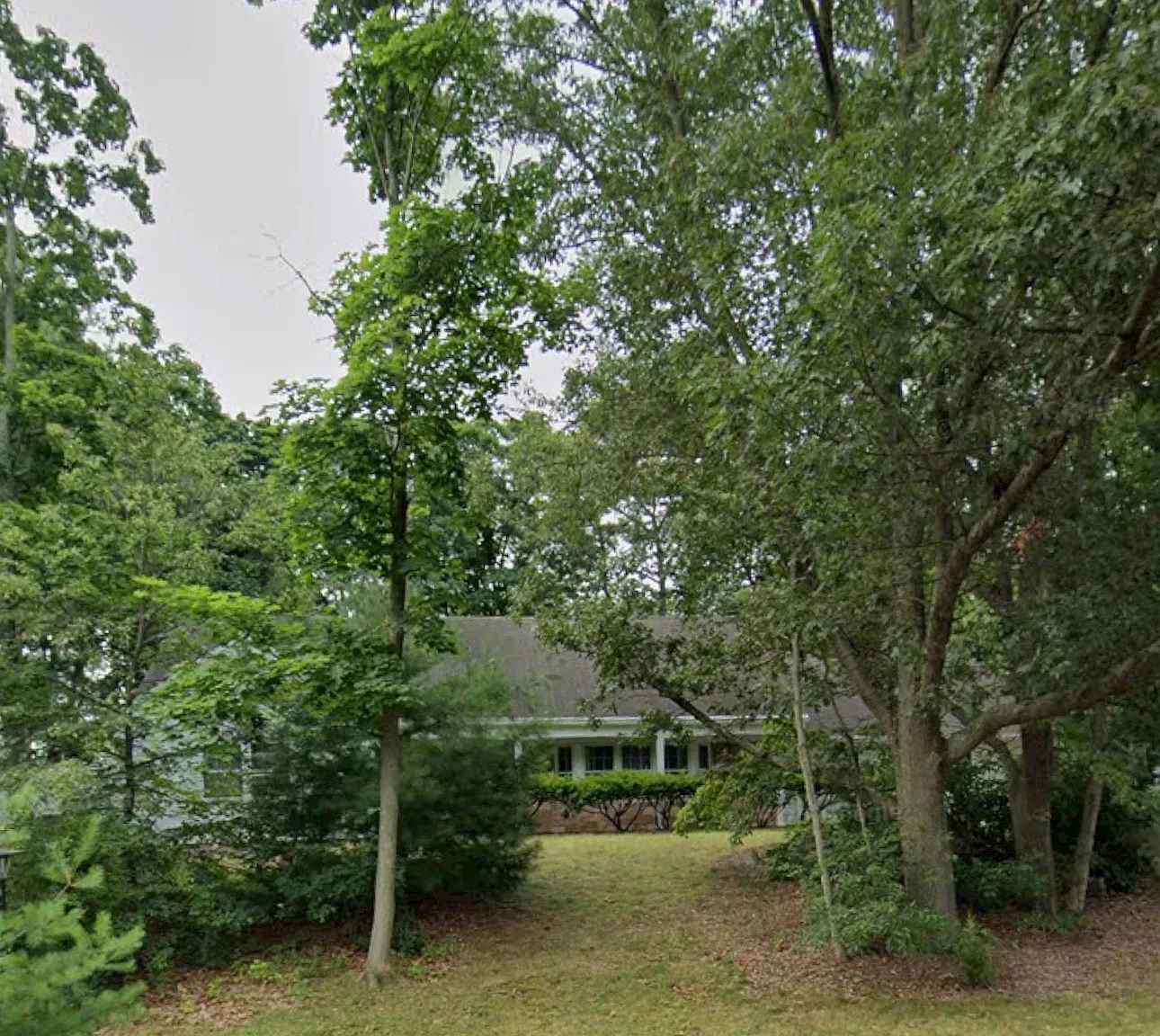 Barker Dr, Stony Brook — Photo 1