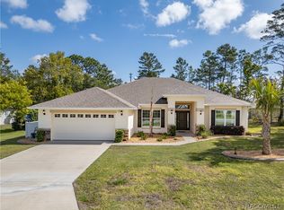 8 Tall Marigolds Ct, Homosassa, FL 34446