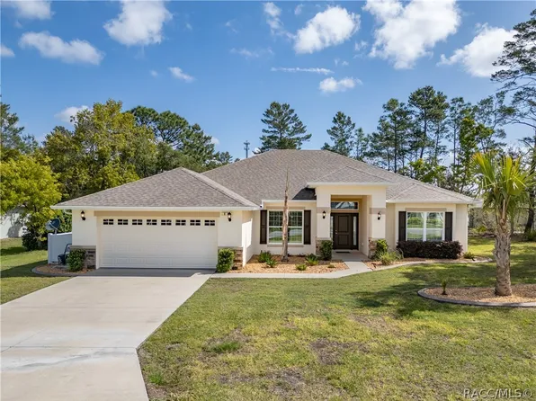 8 Tall Marigolds Ct, Homosassa, FL 34446