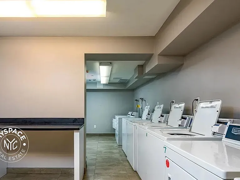 869 Park Ave #5C — Photo 12