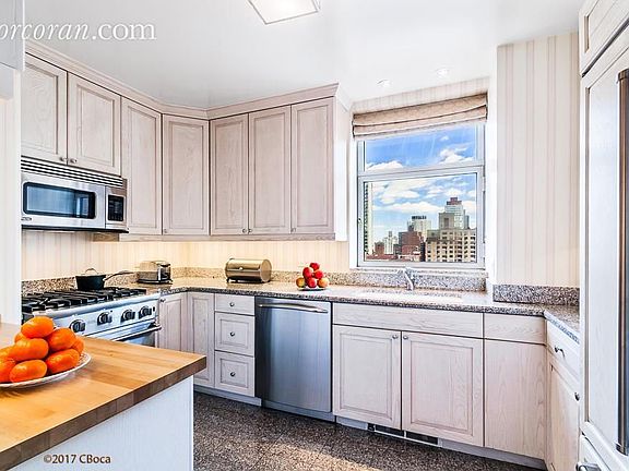 5th image of 188 E 76th St APT 11C