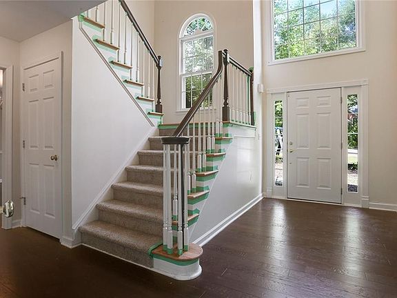3rd image of 12390 Brookhill Crossing Ln
