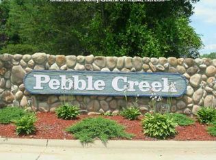 438 & 440 Pebble Creek Dr, Fraziers Bottom, WV 25082