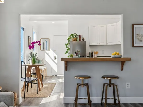 3133 Minna Ave, Oakland, CA 94619