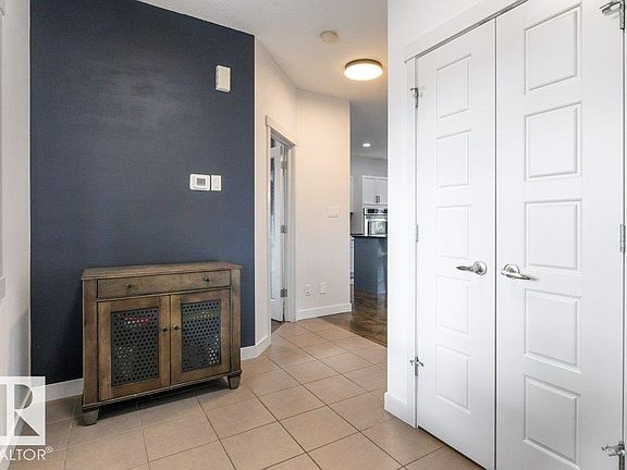 5th image of 9056 Shaw Way SW