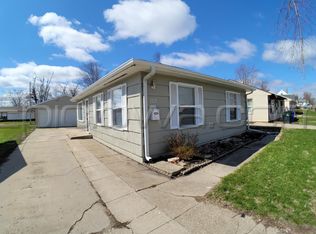 1117 32nd St NE, Cedar Rapids, IA 52402