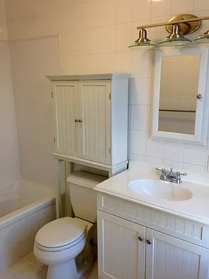 Rented by Brooklyn Real Inc | media 9