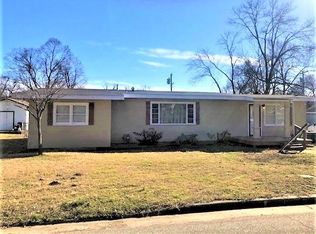 2134 E Manitou St, Joplin, MO 64801