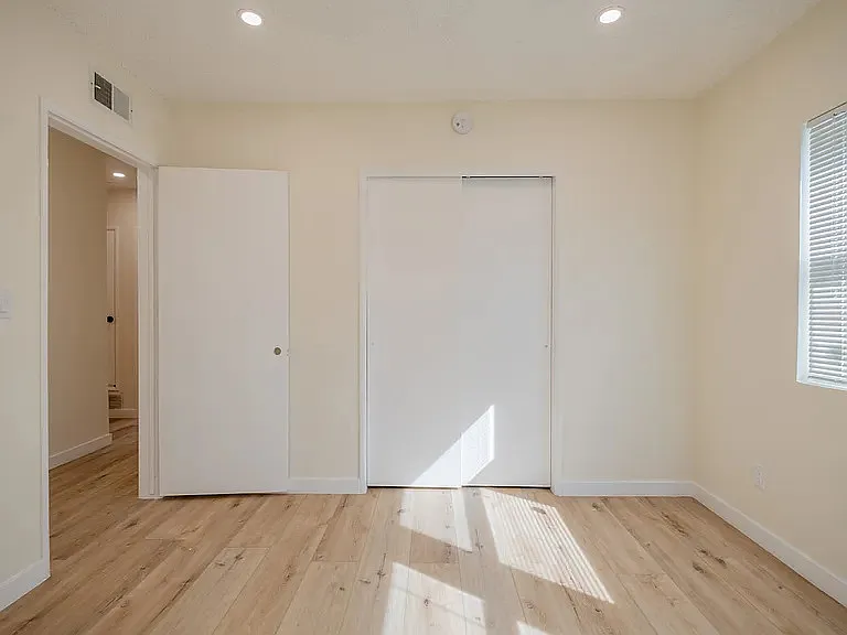 13765 Astoria St — Photo 12