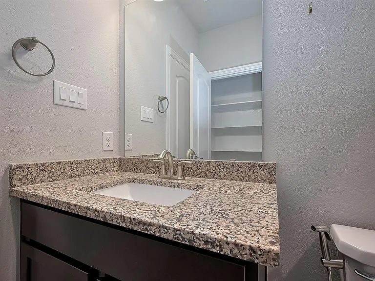 31415 Conover Dr — Photo 24