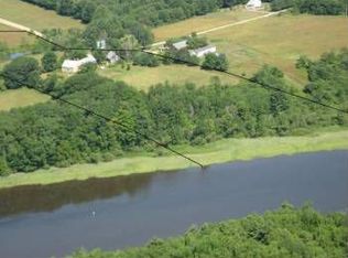 81 Wallentine Rd, Bowdoinham, ME 04008