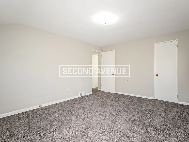 327 Elias Dr — Photo 8