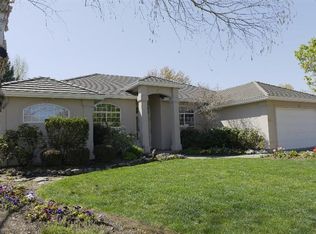 3430 Creek View Dr, Medford, OR 97504