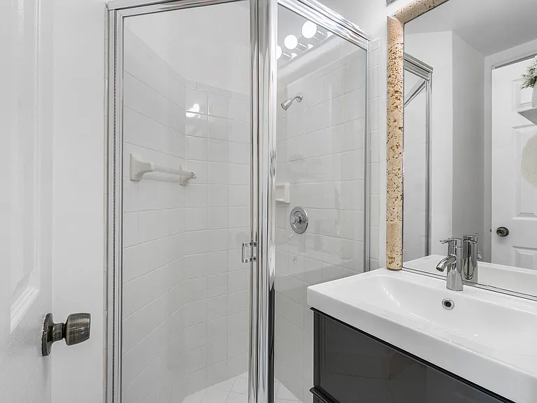 7087 NW 78th Pl — Photo 34