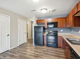 830 Blairs Ferry Rd #208, Marion, IA 52302