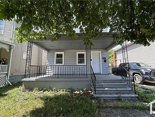 1st image of 640 W 13th St