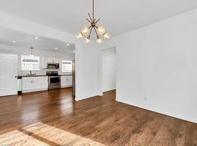 17560 Stoepel St, Detroit, MI