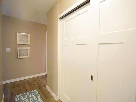 2nd image of 504 James Ave APT 101