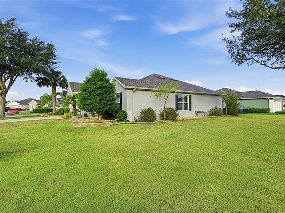 3rd image of 9211 SW 66th Loop