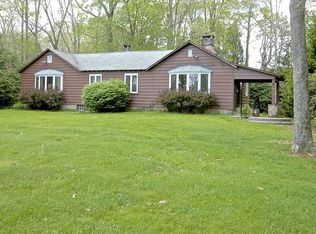317 Gibbon Glade Rd, Farmington, PA 15437