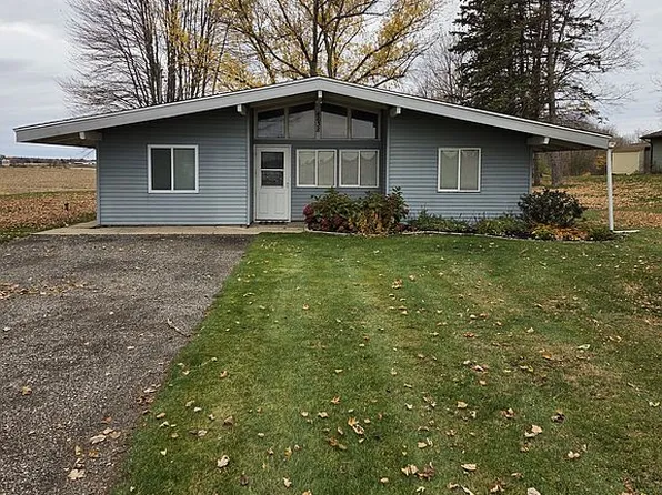 4638 S Cochran Rd, Charlotte, MI 48813