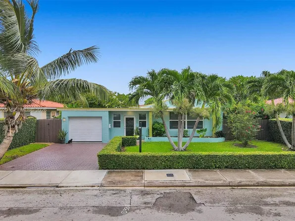 7525 W Treasure Dr, North Bay Village, FL 33141