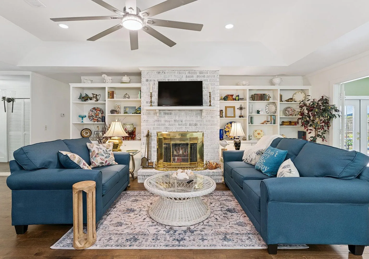 3 bed, 1784 sqft, $4,000 — Photo 1