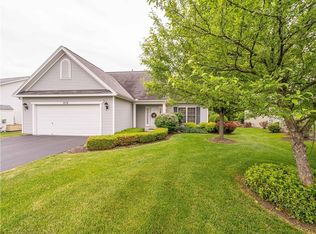 1374 Harwood Ln, Macedon, NY 14502