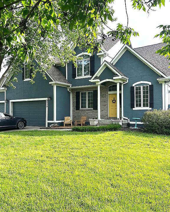 9759 Bur Oak Cir, De Soto, KS 66018 Zillow