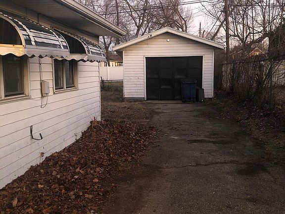 4011 Middlehurst Lane - Exterior