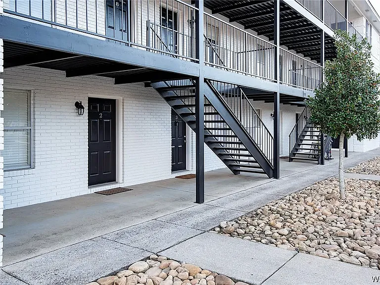 1212 W Micheltorena St — Photo 24