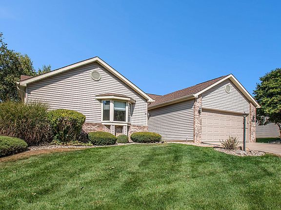 2nd image of 17871 Bay Hill Dr