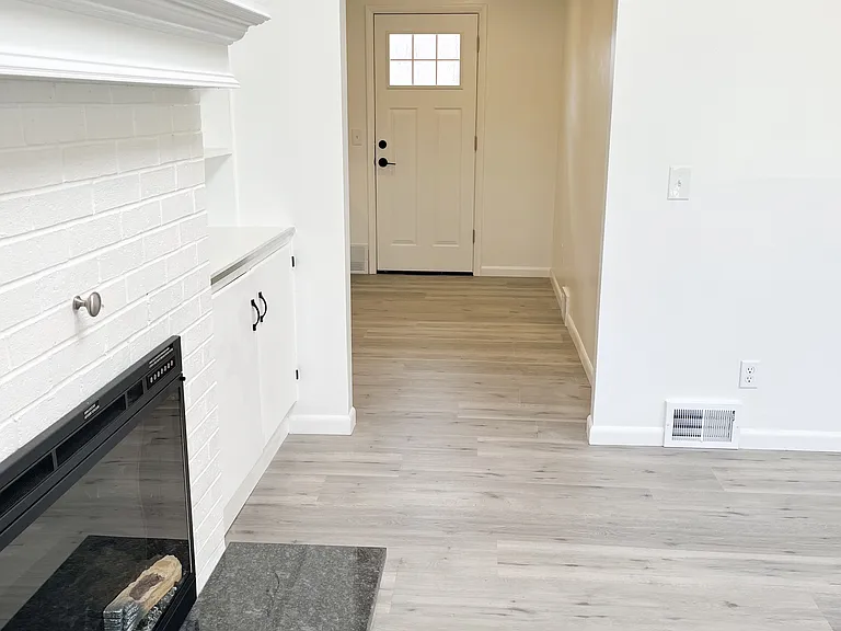 4803 Lyell Rd — Photo 12