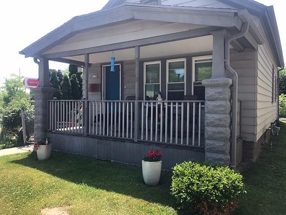 2nd image of 2751 S Kinnickinnic Ave