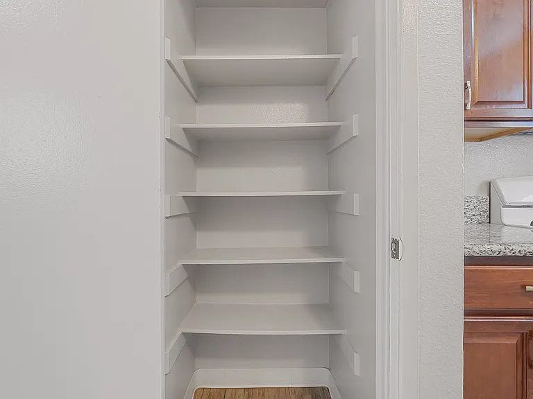 Lemoli Apartments — Photo 7