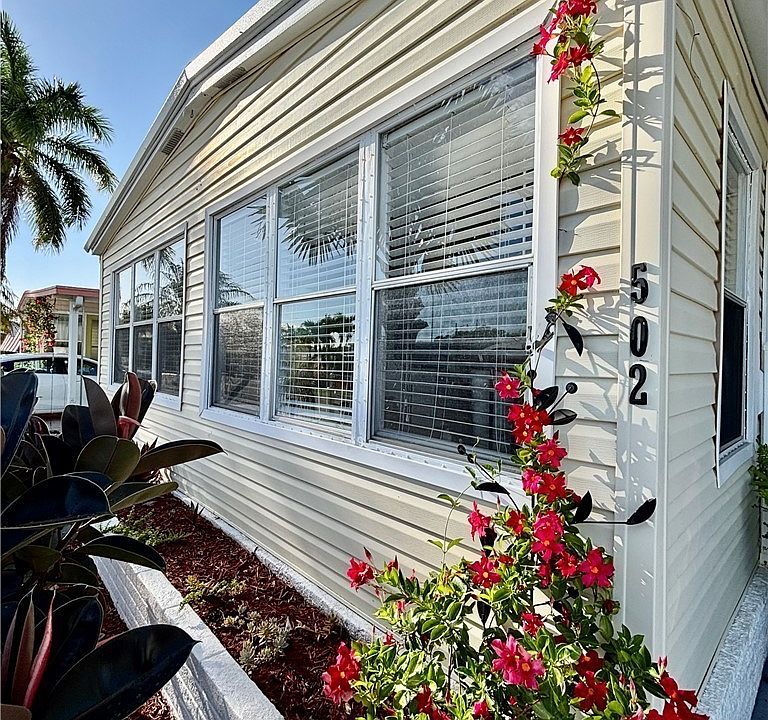 1st image of 502 Pine Tree Ct