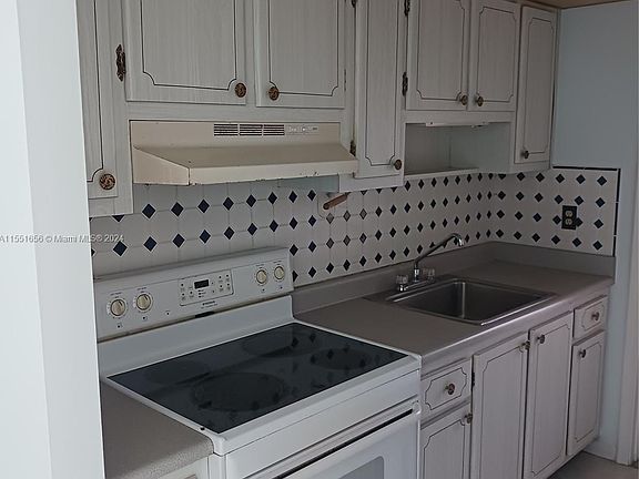 5th image of 215 Main Blvd APT 1A