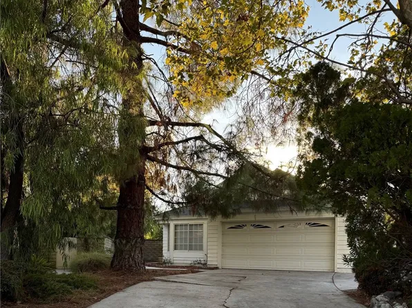 16742 Tiara Ct, Santa Clarita, CA 91387