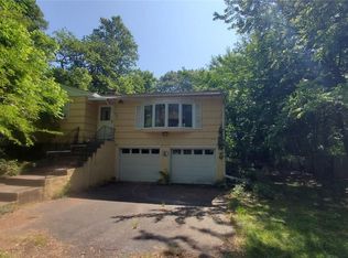 18 Park Ter, Spring Valley, NY 10977