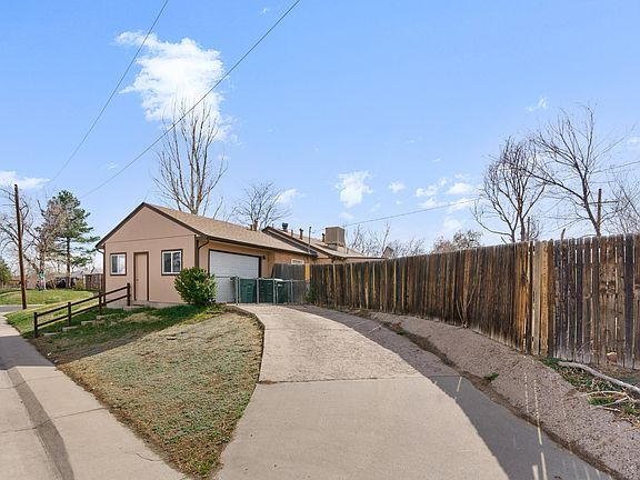 3rd image of 1681 Pueblo Ct