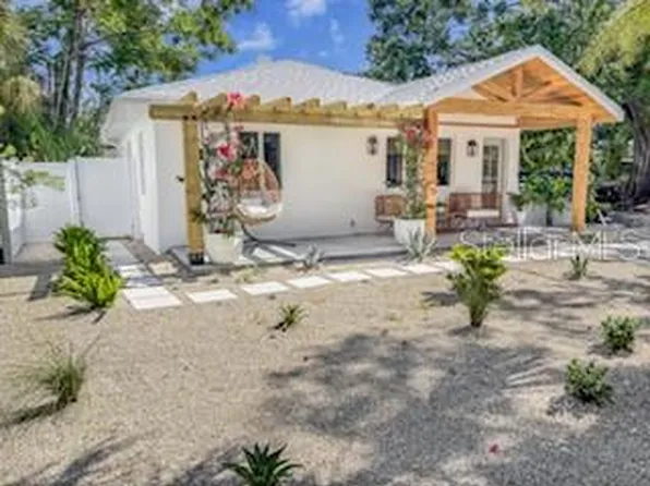 2189 Hillview St, Sarasota, FL 34239