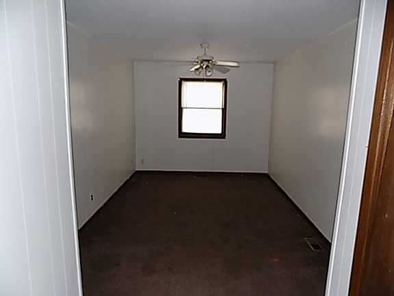 5th image of 3340 S Saint Paul Ave