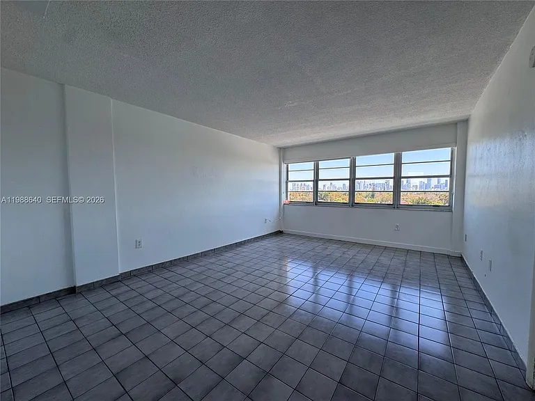 1400 SW 27th Ave #702 — Photo 14