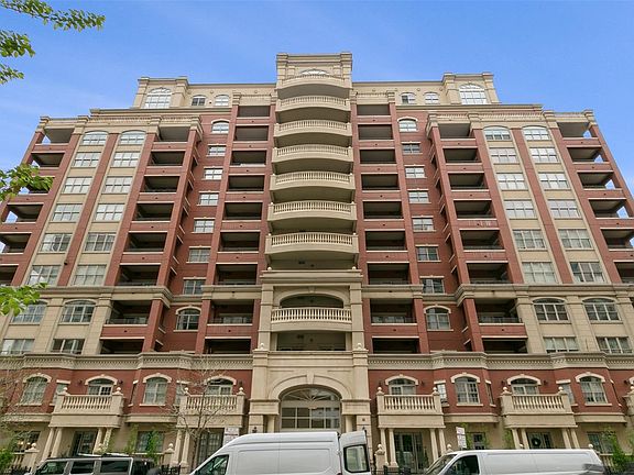 2nd image of 1950 N Logan St APT 511